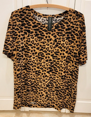 Norma Kamali XS / 34 Short Sleeve Blouse Shirt Leopard Spots Print V Neck