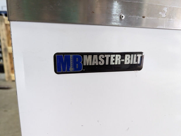 Master-Bilt LMC-1230 Dual Temperature Island Display Merchandiser - 11.5 cu. ft.