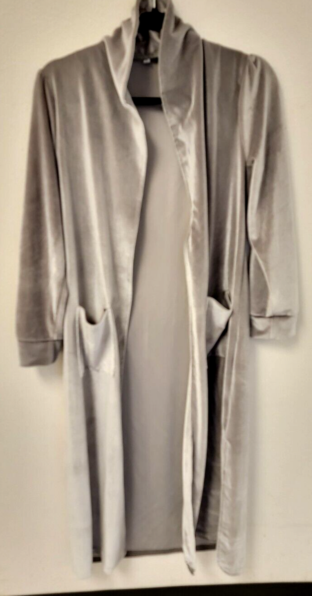 Worn Once R. Vivimos Robe/Nightgown, Size Small, Silver/Gray, 100% Polyester