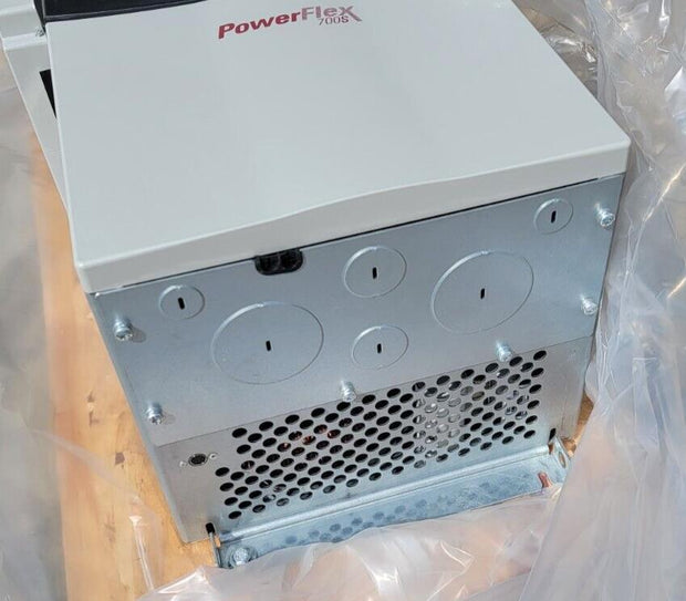 New Allen-Bradley 20DD096A0EYNANANE PowerFlex 700S AC Drive