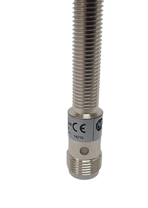 Allen Bradley Bulletin 872C Inductive Proximity Sensor 872C-D2CP8-D4
