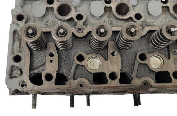 Kubota 3.8L Yale Nacco Cylinder Head 582047832 - Parts / Repair - cracked cylind