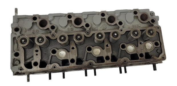 Kubota 3.8L Yale Nacco Cylinder Head 582047832 - Parts / Repair - cracked cylind