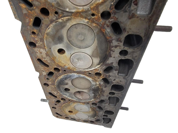 Kubota 3.8L Yale Nacco Cylinder Head 582047832 - Parts / Repair - cracked cylind