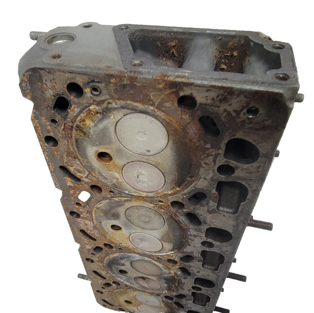Kubota 3.8L Yale Nacco Cylinder Head 582047832 - Parts / Repair - cracked cylind