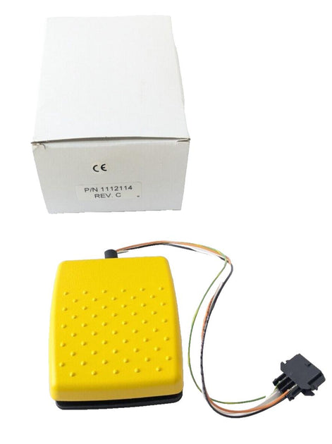 New Linemaster Foot Switch Food Pedal 1112114 (Yellow) 2x Omron D2VW-5 ...