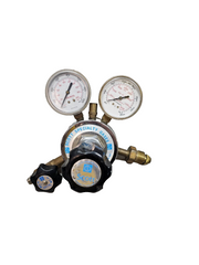 Scott Specialty Gases Inc. 18B Two-­Stage Ultra ­High Purity High Flow Regulator