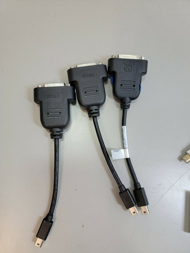 Lot 22 Monitor Video Adapters, Side A : Mini Displayport Side B : (HDMI,VGA,DVI)