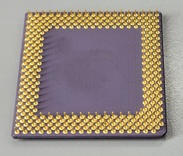 AMD-K6-233ANR 233MHZ CPU AMD-K6 3.2V CORE 3.3V I/O, Vintage, Rare 1997, GOLD