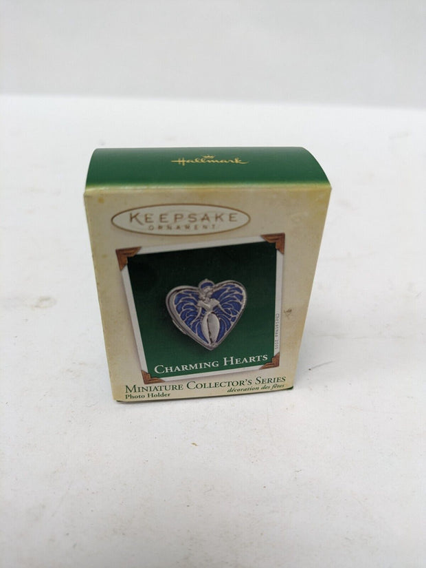 Hallmark Keepsake Ornmanet QXM8962 Charming Hearts Miniature Photo Holder