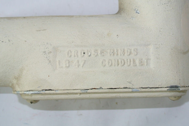 Crouse-Hinds Condulet LB47 Conduit Outlet 1-1/4"