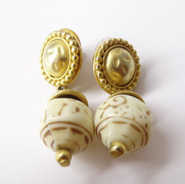 Vintage Costume Jewelry - Pair of Gold Accented Globe Earrings