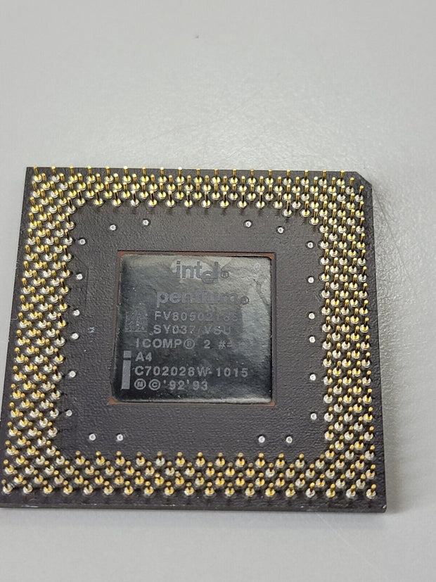 Vintage INTEL PENTIUM  i166 FV80502166 SY037/VSU SOCKET 7 CPU