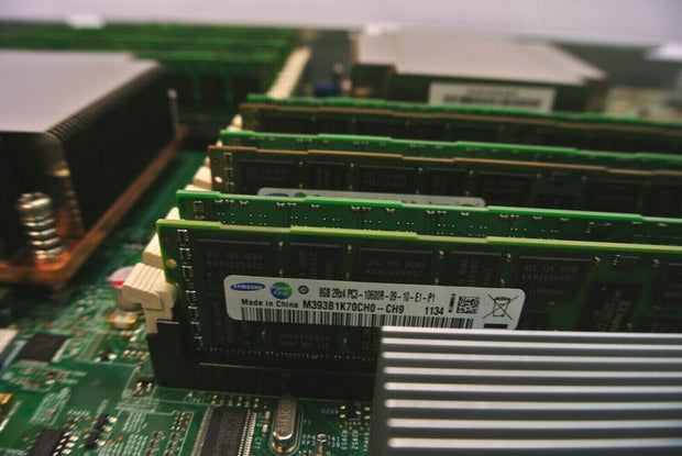 Hitachi Server Blade 2000 GVAX55A2-NNNX14Y, 2x X5670 2.93ghz, 96gb DDR3