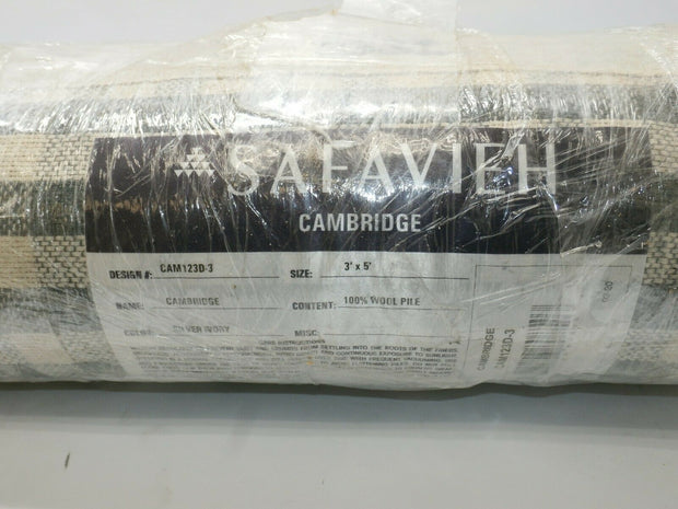 Safavieh Cambridge Collection CAM123 Rug, Silver/Ivory, 3'x5'