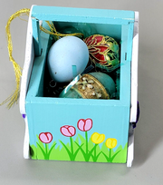 Vtg R. Dakin Easter Handmade Handpainted Miniature Easter Egg Basket w/ Eggs