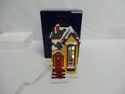 Pipka Miniature Collection Light Up 13766 Midnight Visitor House