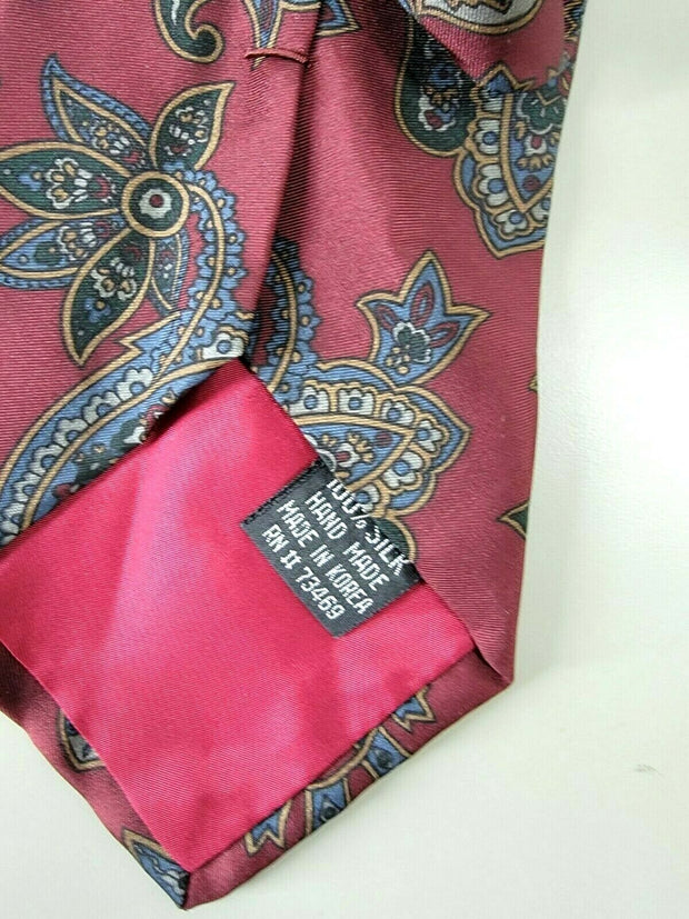 New with Tags Disney Store Men's Necktie 100% Silk #73469 Mickey Mouse + Others