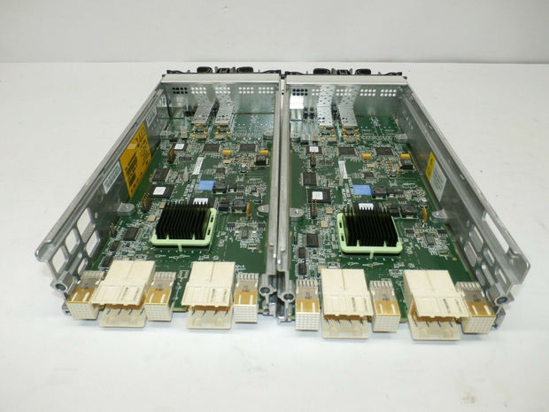Pair of NetApp 82899-07 108-00101+F0 RA-SCM-1216-1-NA with tray