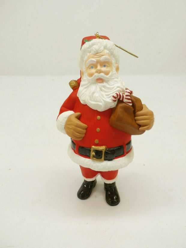Hallmark 1996 Keepsake Collector's Club Exclusive Santa Ornament